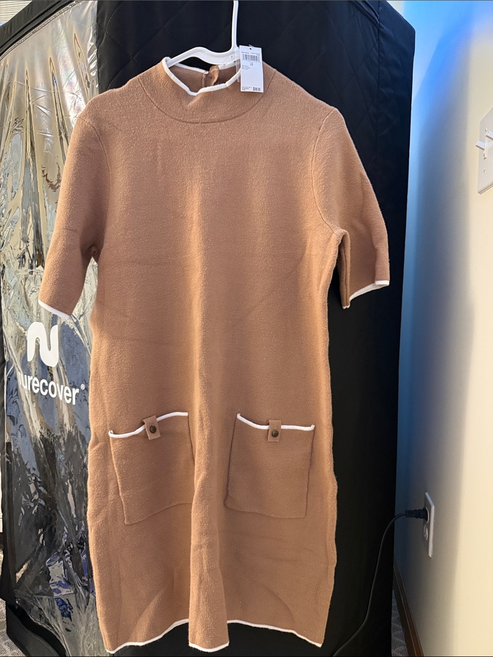 Woman’s Tan Knit Short-Sleeve Dress with Pockets